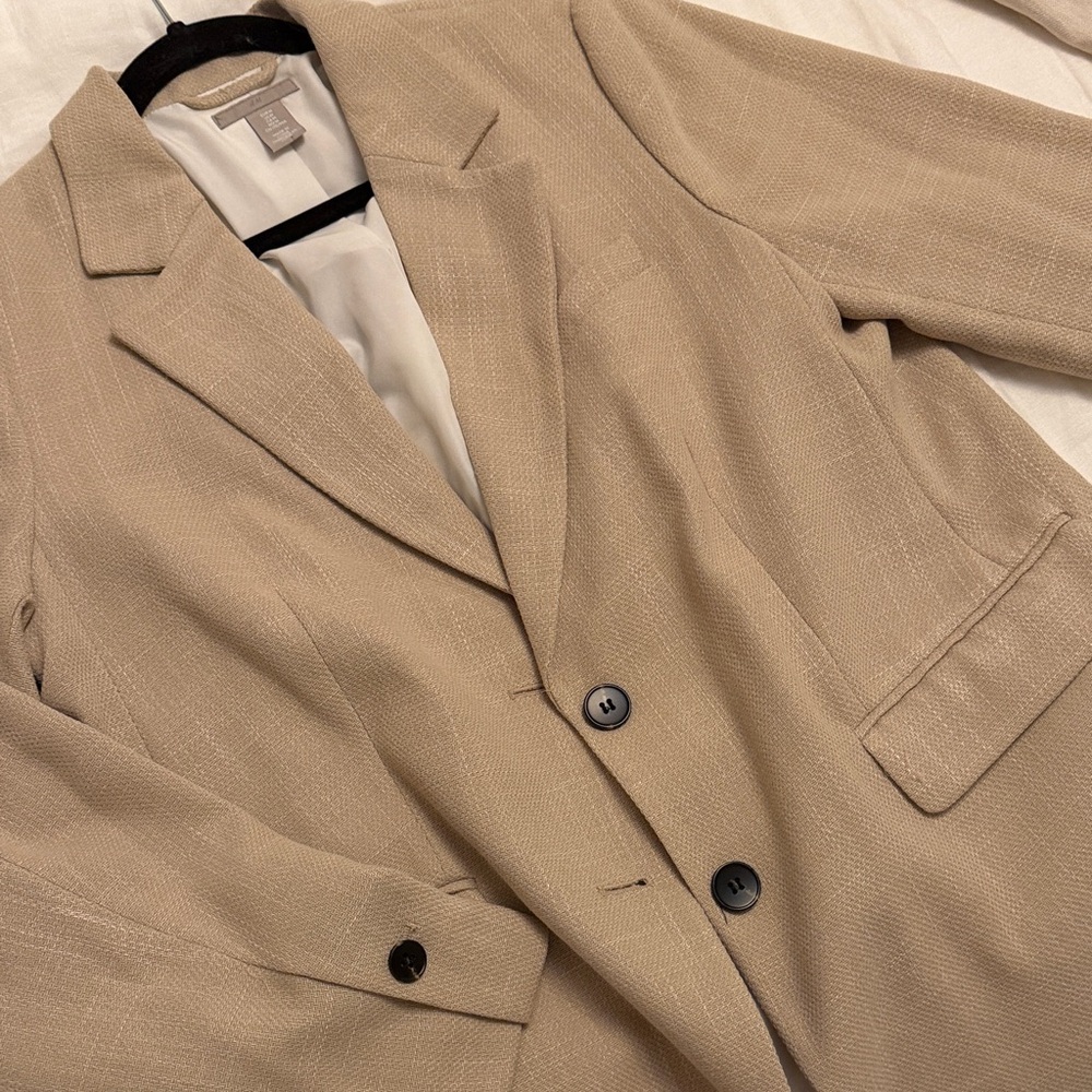 H&M Beige Blazer with Black Buttons